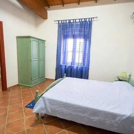 Bed and breakfast Is Cuccus