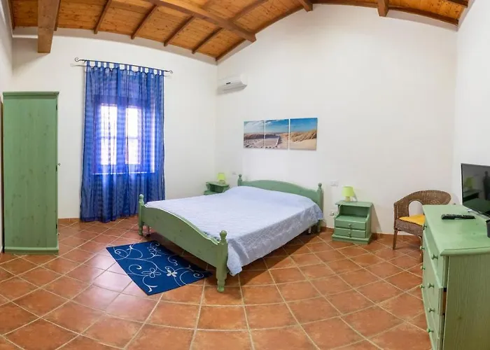 Is Cuccus 3* Masainas